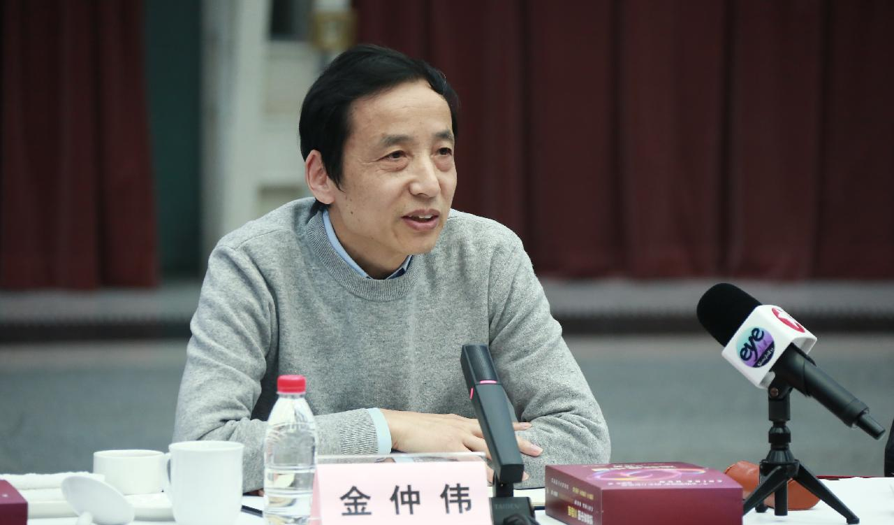 会议在上海举行__在上海召开